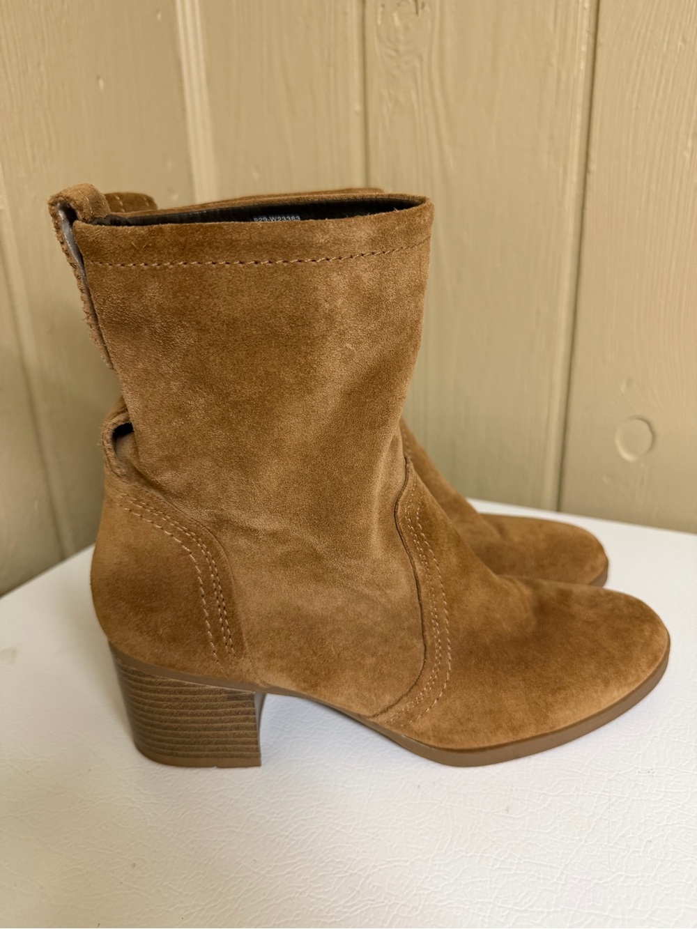 White Mountain Tan Suede Mid Heel Ankle Boots